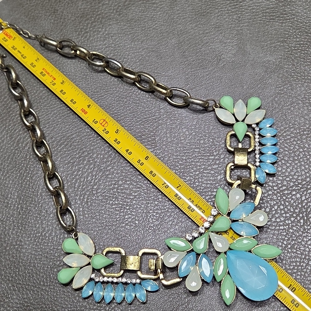 Multi-Color Statement Necklace ❤️ - Picture 5 of 6